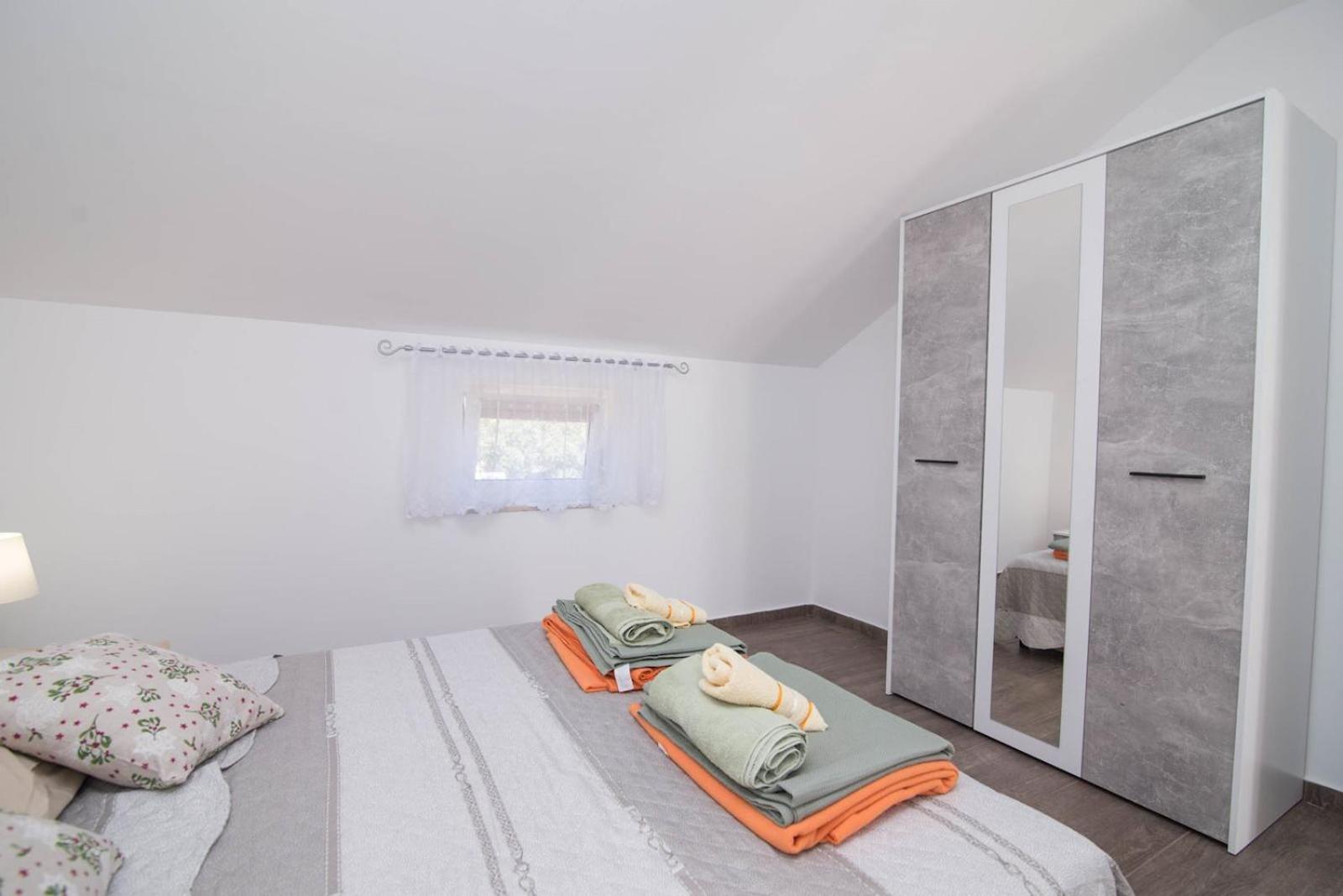 App Bonic Apartment Veli Losinj Ngoại thất bức ảnh